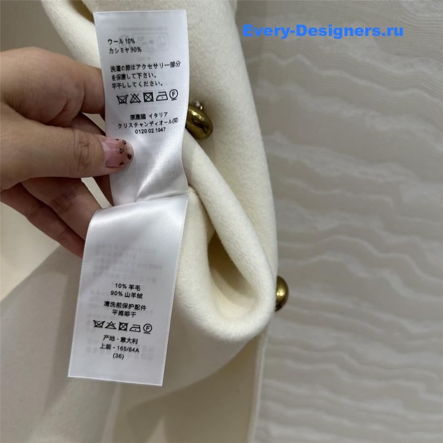 D10r women’s cashmere cape coat in white