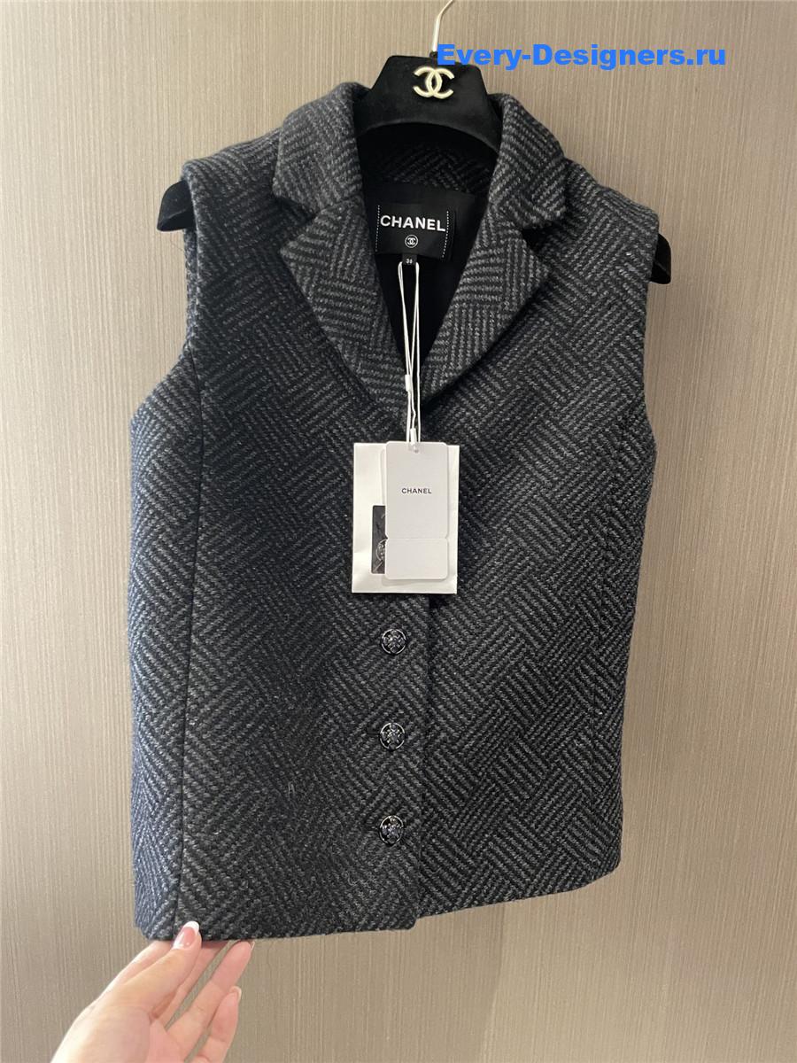 Ch**el button grey twill vest