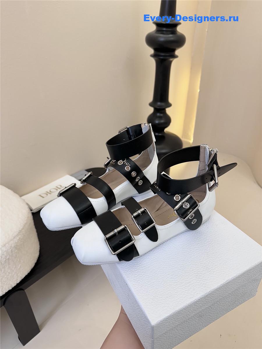 D10r punk ballet flat white