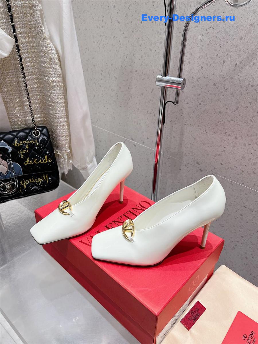 Va1e*ntin0 garavani vlogo studio pumps