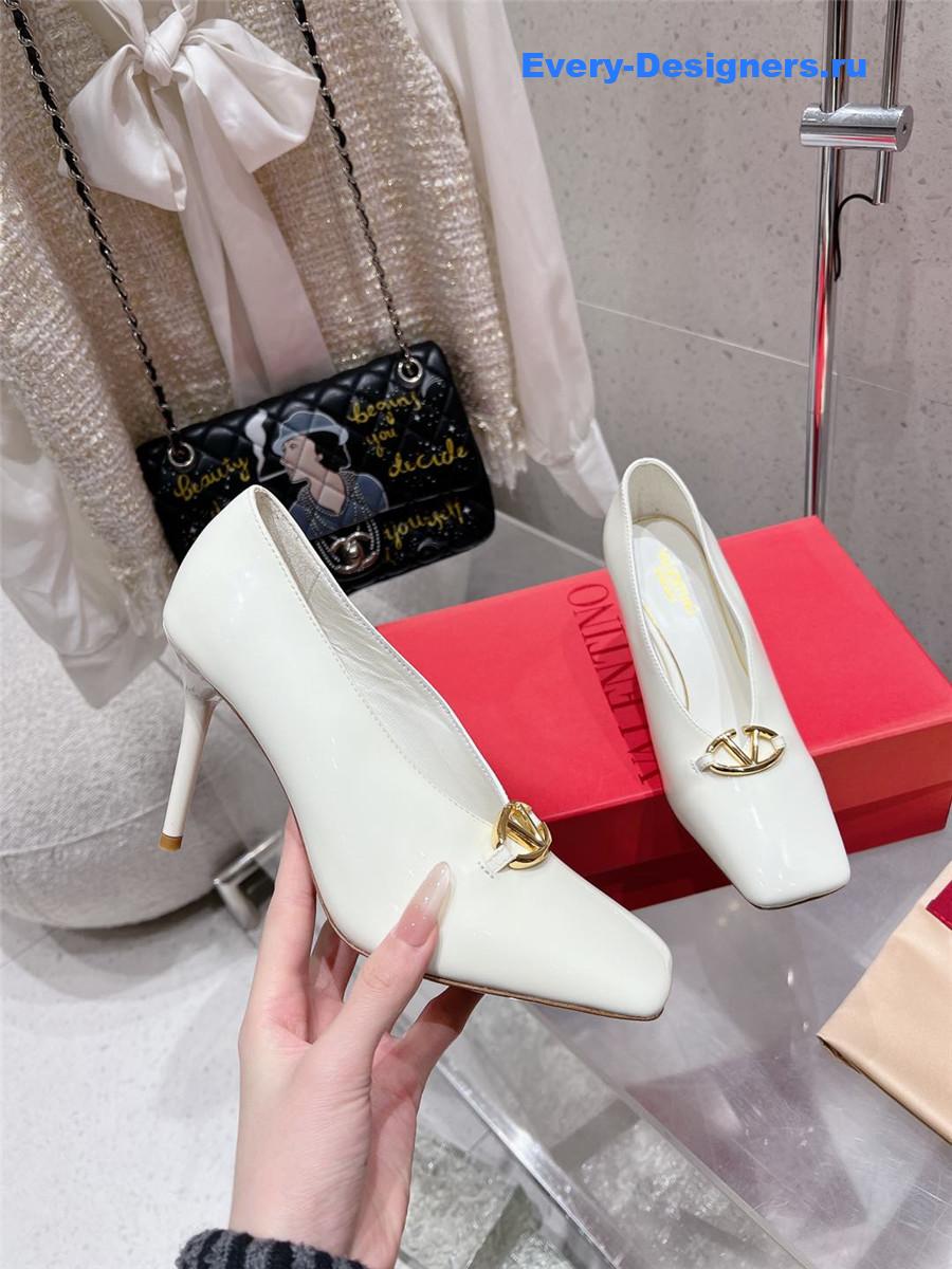 Va1e*ntin0 garavani vlogo studio pumps