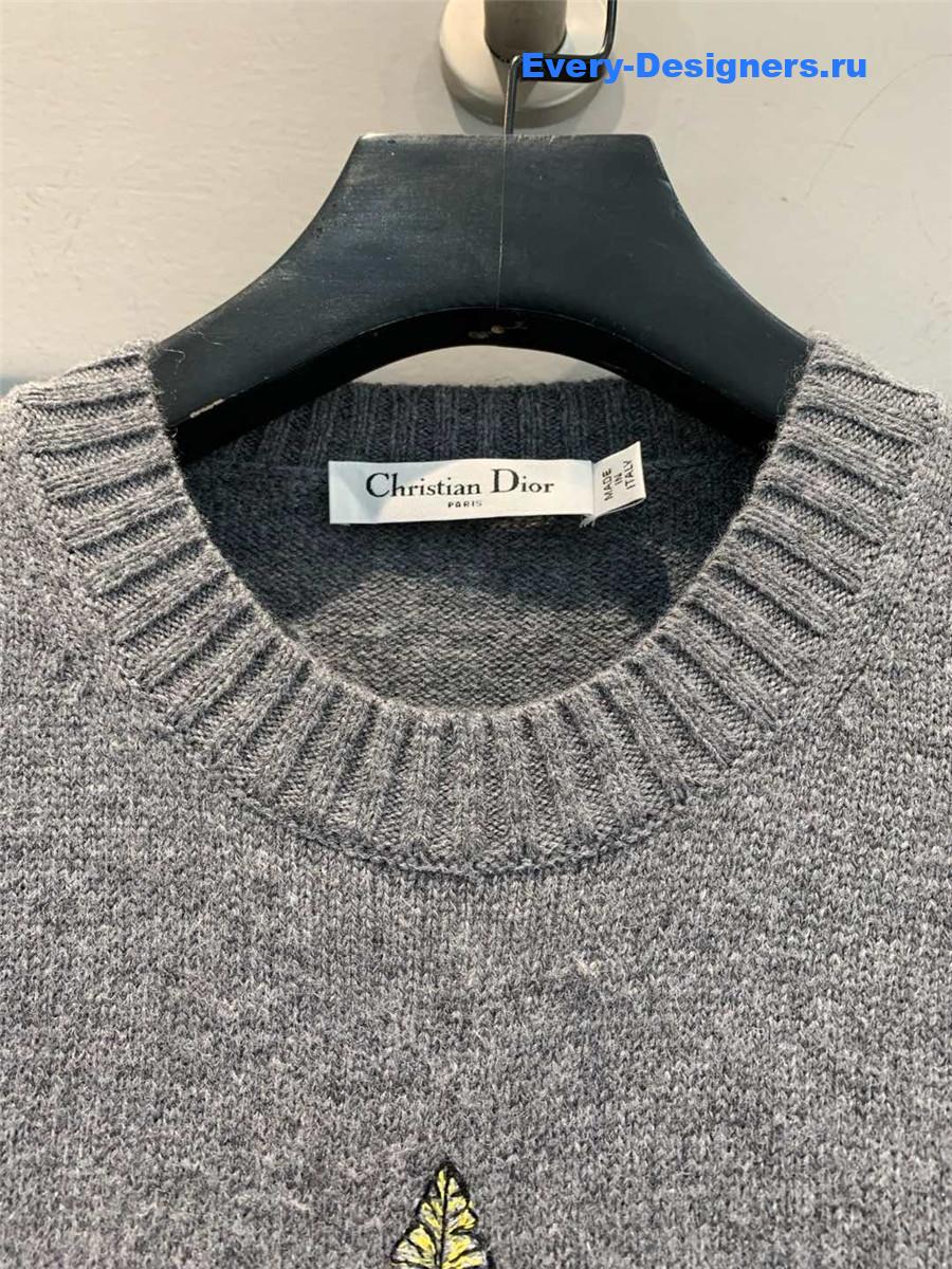 D10r star embroidered cashmere sweater