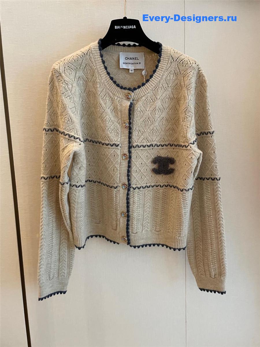 Ch**el crew neck knitted cardigan beige