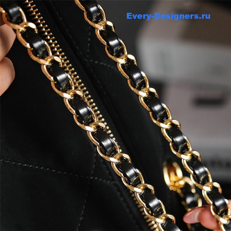 Ch**el large coco neige leather bag