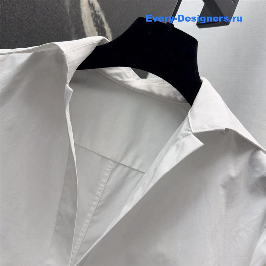 D10r white bee embroidered shirt