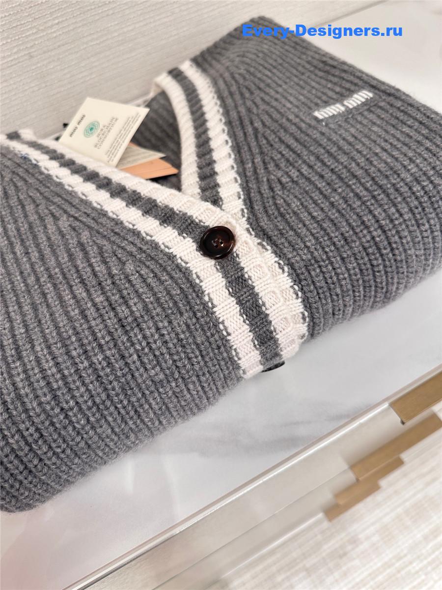 Miu Miu Wool Cashmere Grey Cardigan