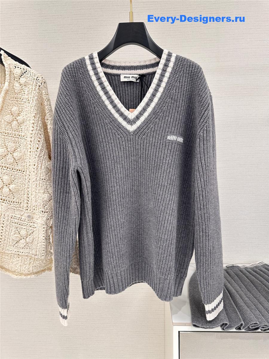 Miu Miu Wool Cashmere Grey V-Neck Sweater