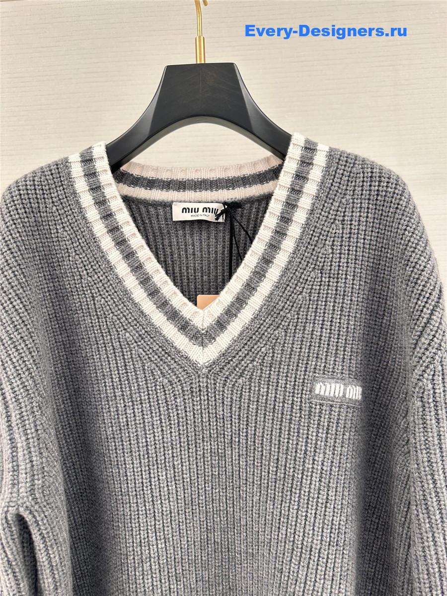 Miu Miu Wool Cashmere Grey V-Neck Sweater