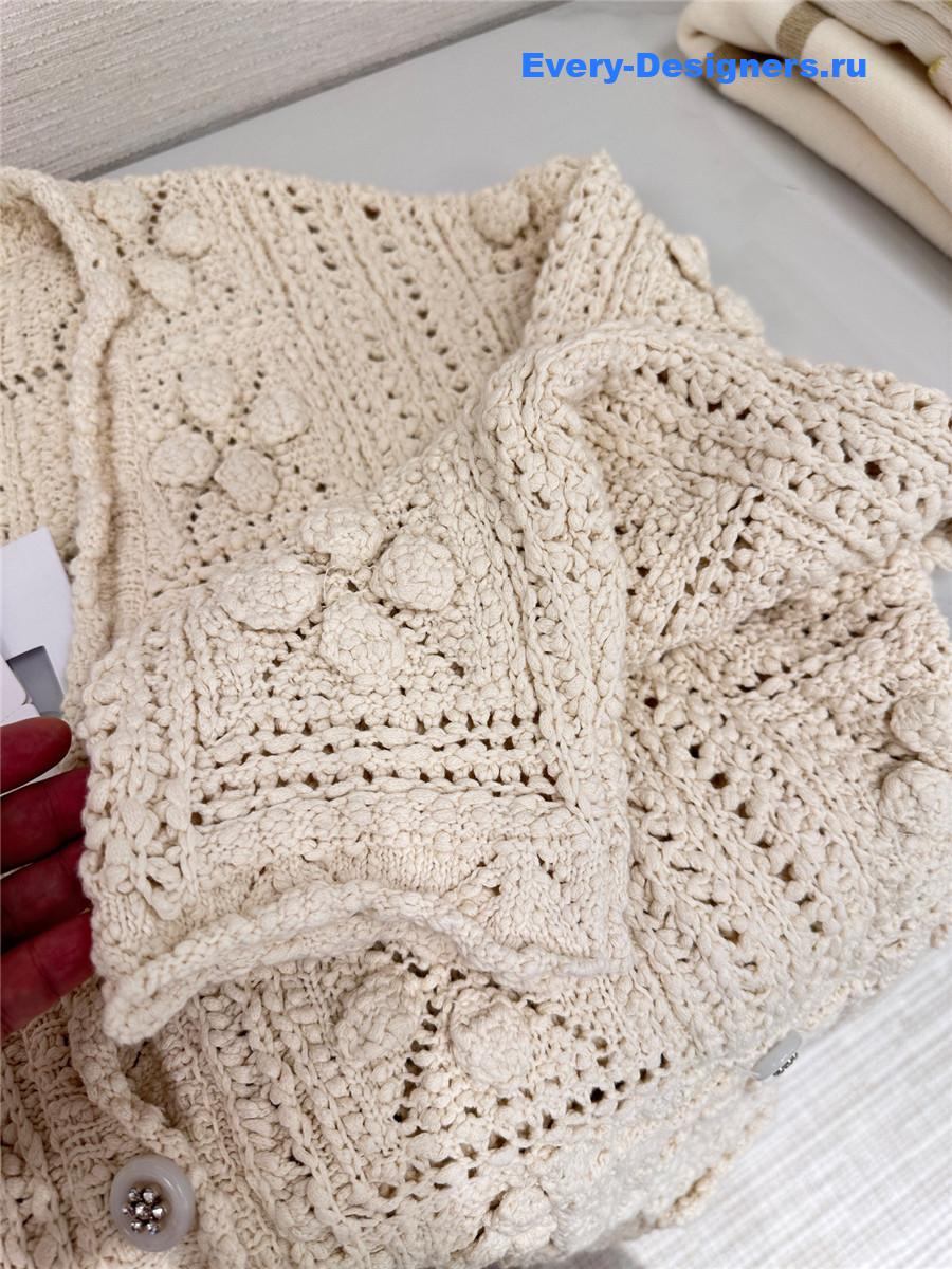 Ch**el white v-neck cutout cardigan