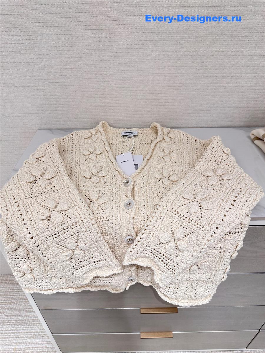 Ch**el white v-neck cutout cardigan