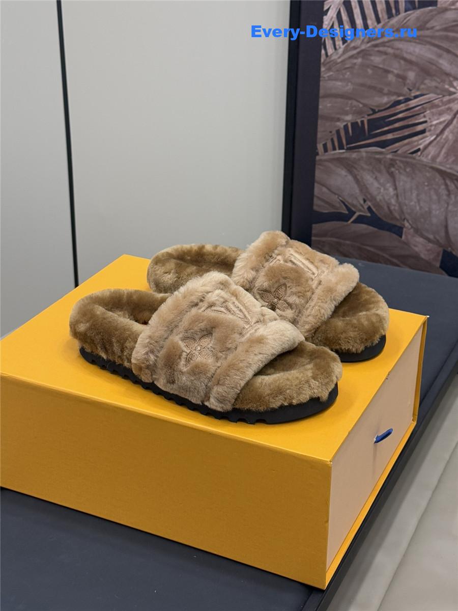 l0vis Vvtt0n lv bliss comfort mule