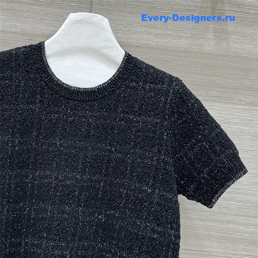 Gvc*1 gold check short-sleeved top black