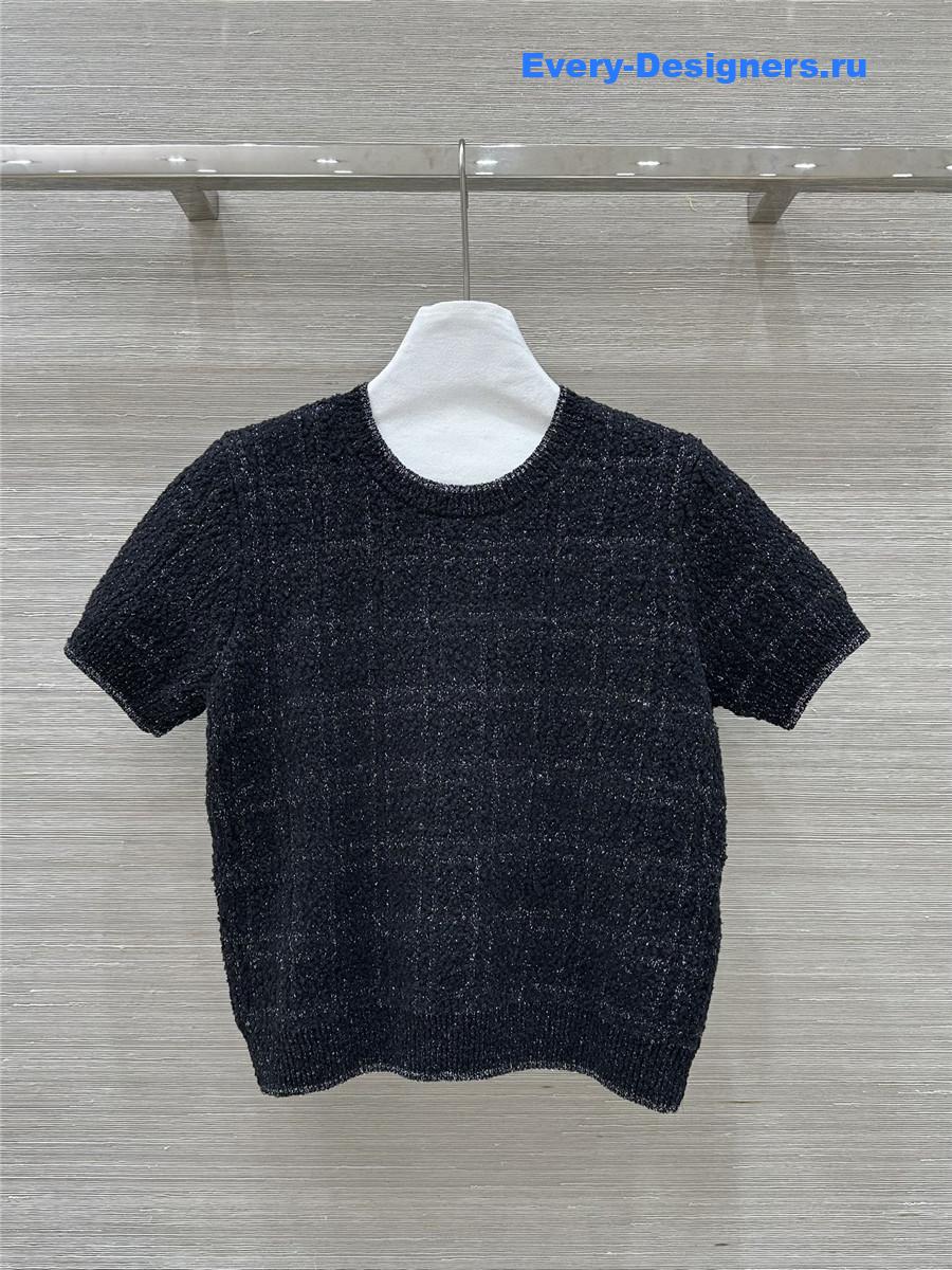 Gvc*1 gold check short-sleeved top black