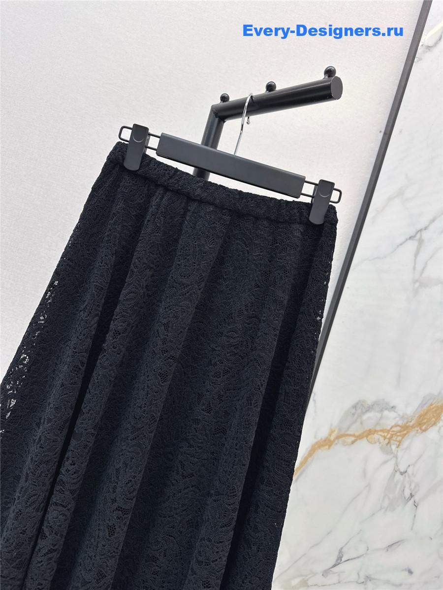 D10r black lace skirt