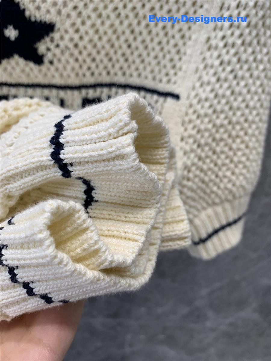 D10r hollow knit short-sleeved top