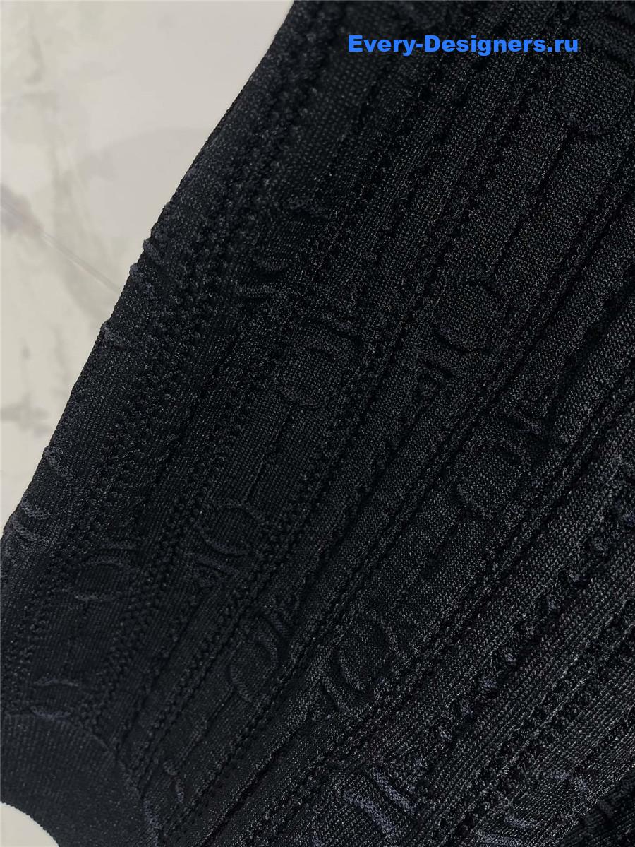 H**me5 black knitted crew neck short sleeves