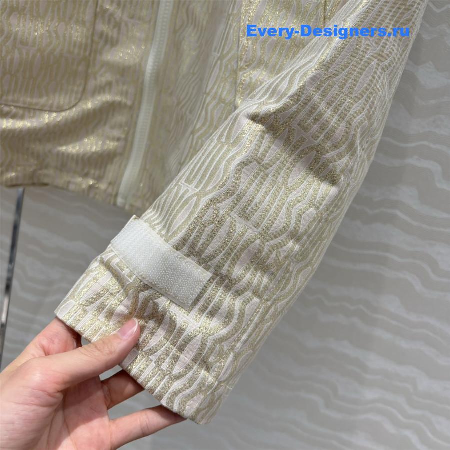 D10ralps waterproof hooded jacket