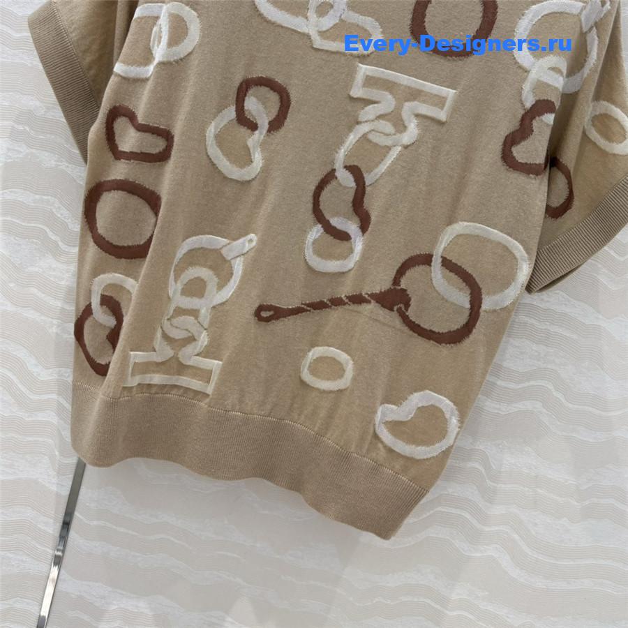 H**me5 brown knit short-sleeved top