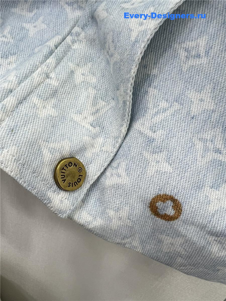 l0vis Vvtt0n monogram hooded denim jacket