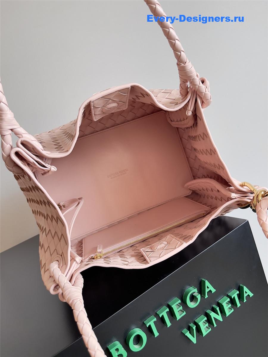b0tt*ga Ven*ta large andiamo parachute shoulder bag
