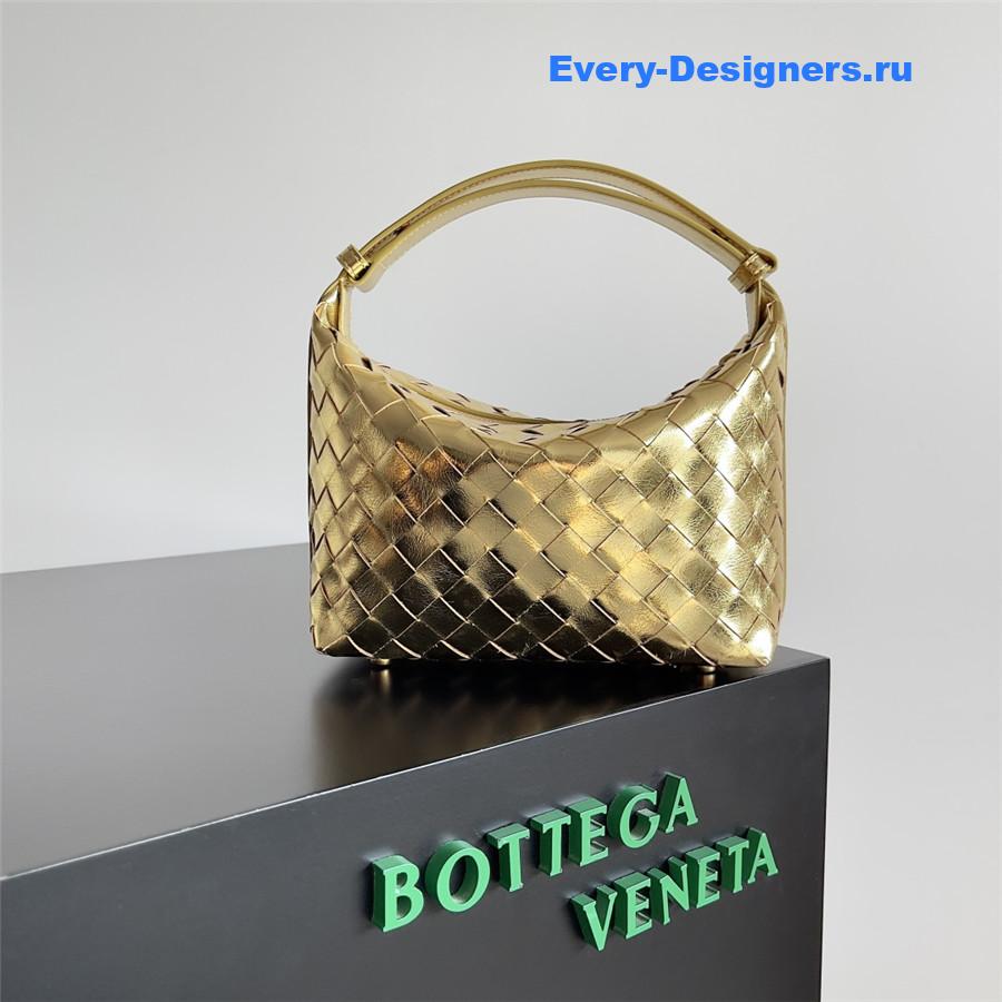 b0tt*ga Ven*ta wallace gold leather shoulder bag