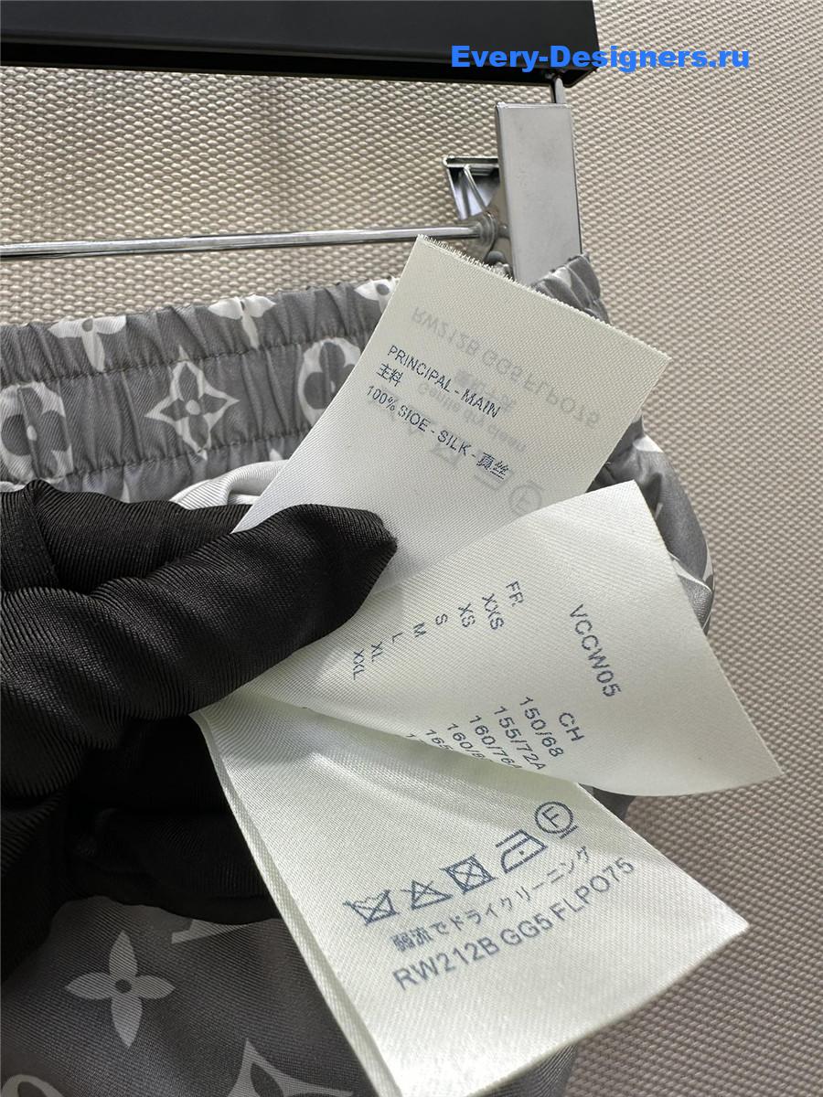 l0vis Vvtt0n lv monogram print silk pants