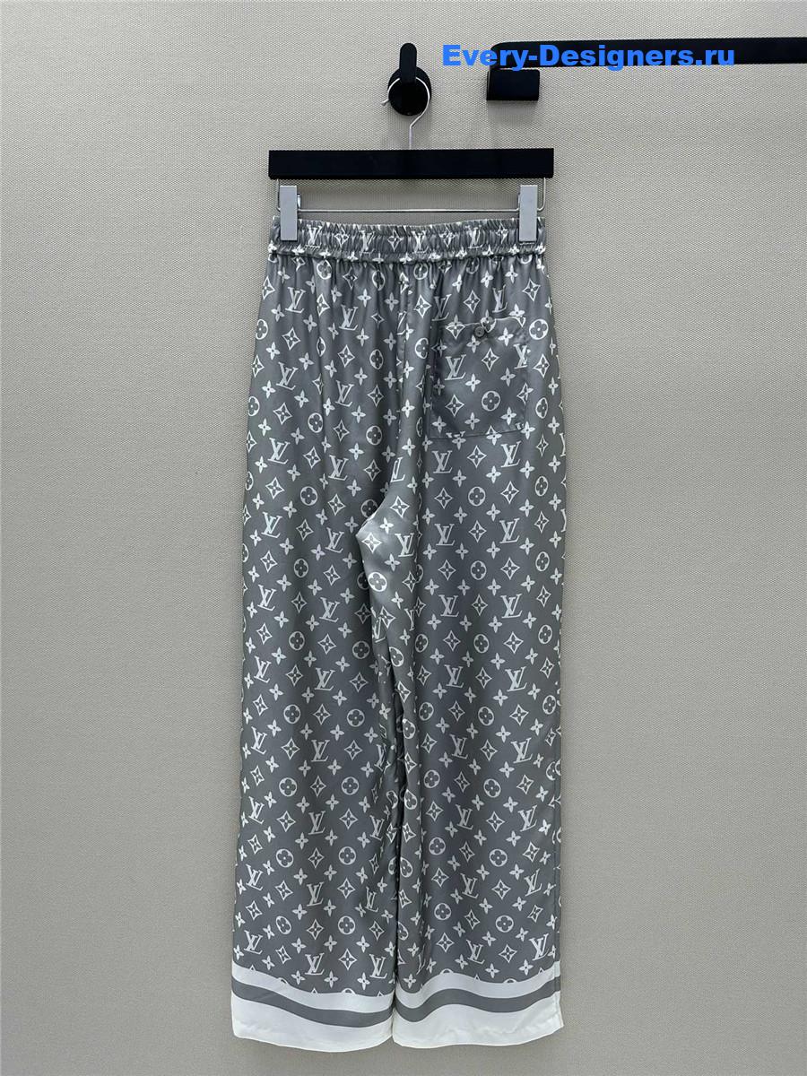 l0vis Vvtt0n lv monogram print silk pants