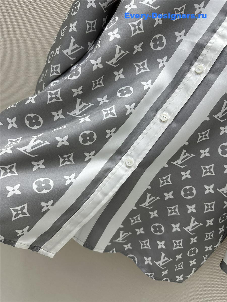 l0vis Vvtt0n lv monogram print silk shirt