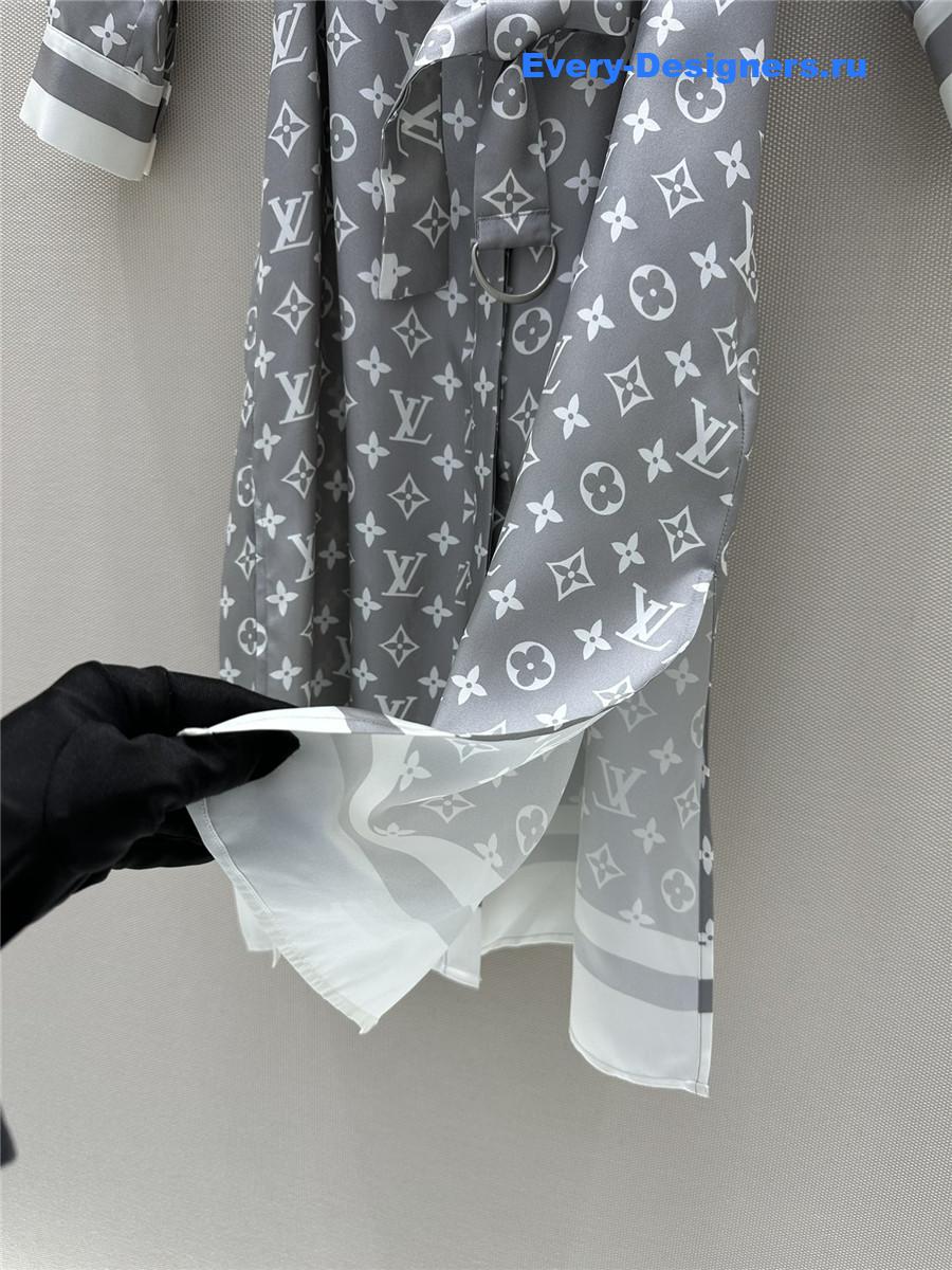 l0vis Vvtt0n lv monogram print silk shirt dress