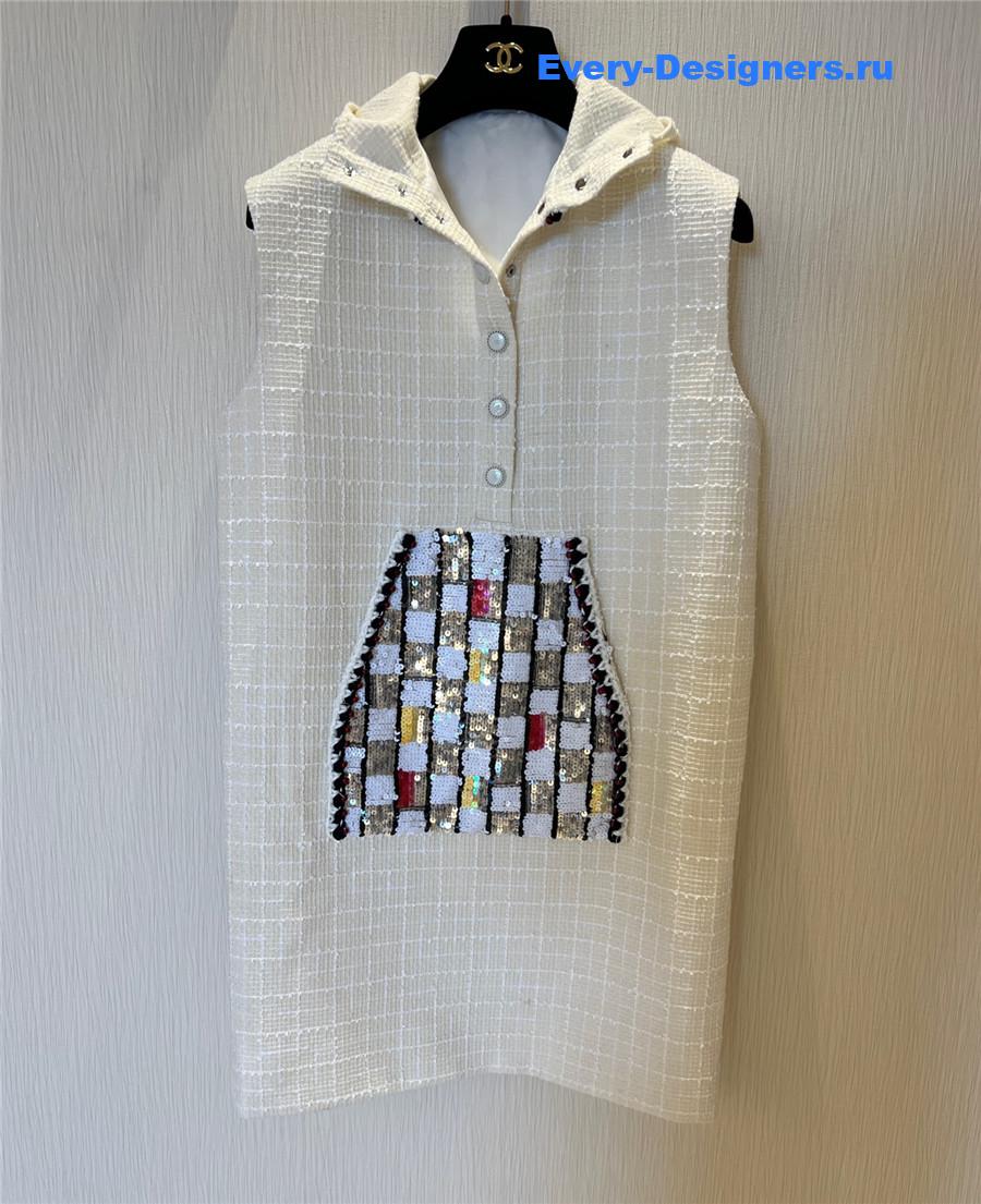 Ch**el tweed sleeveless hooded dress