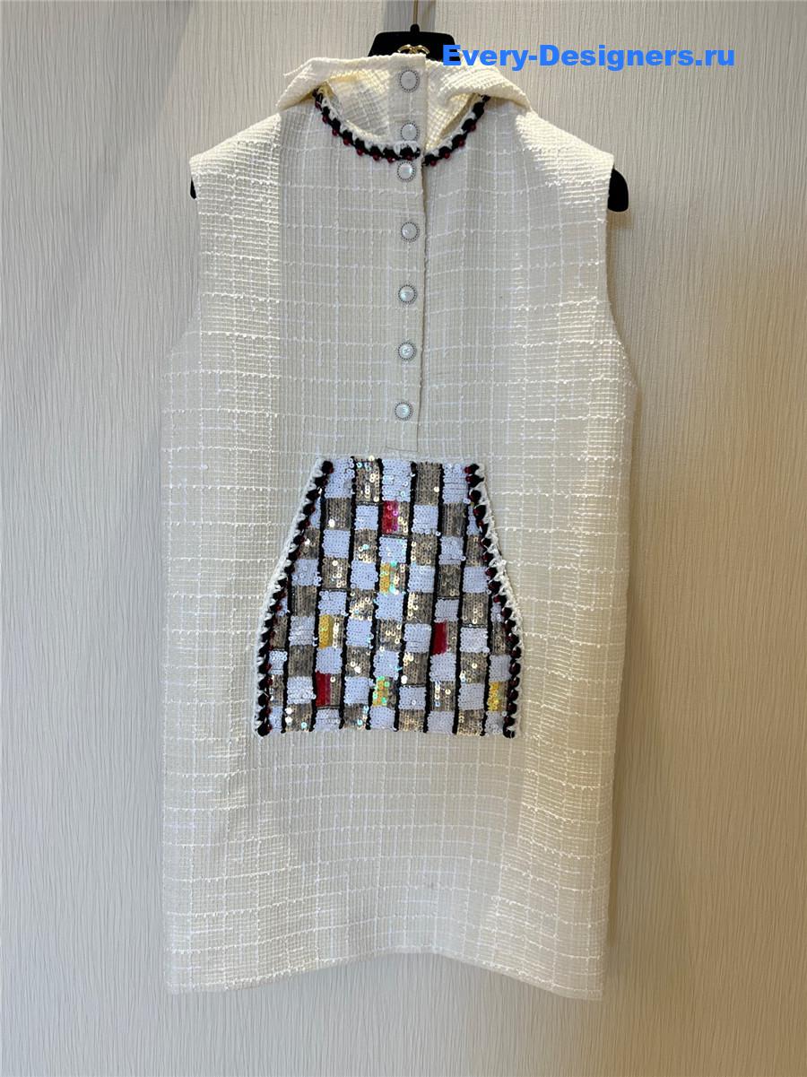 Ch**el tweed sleeveless hooded dress