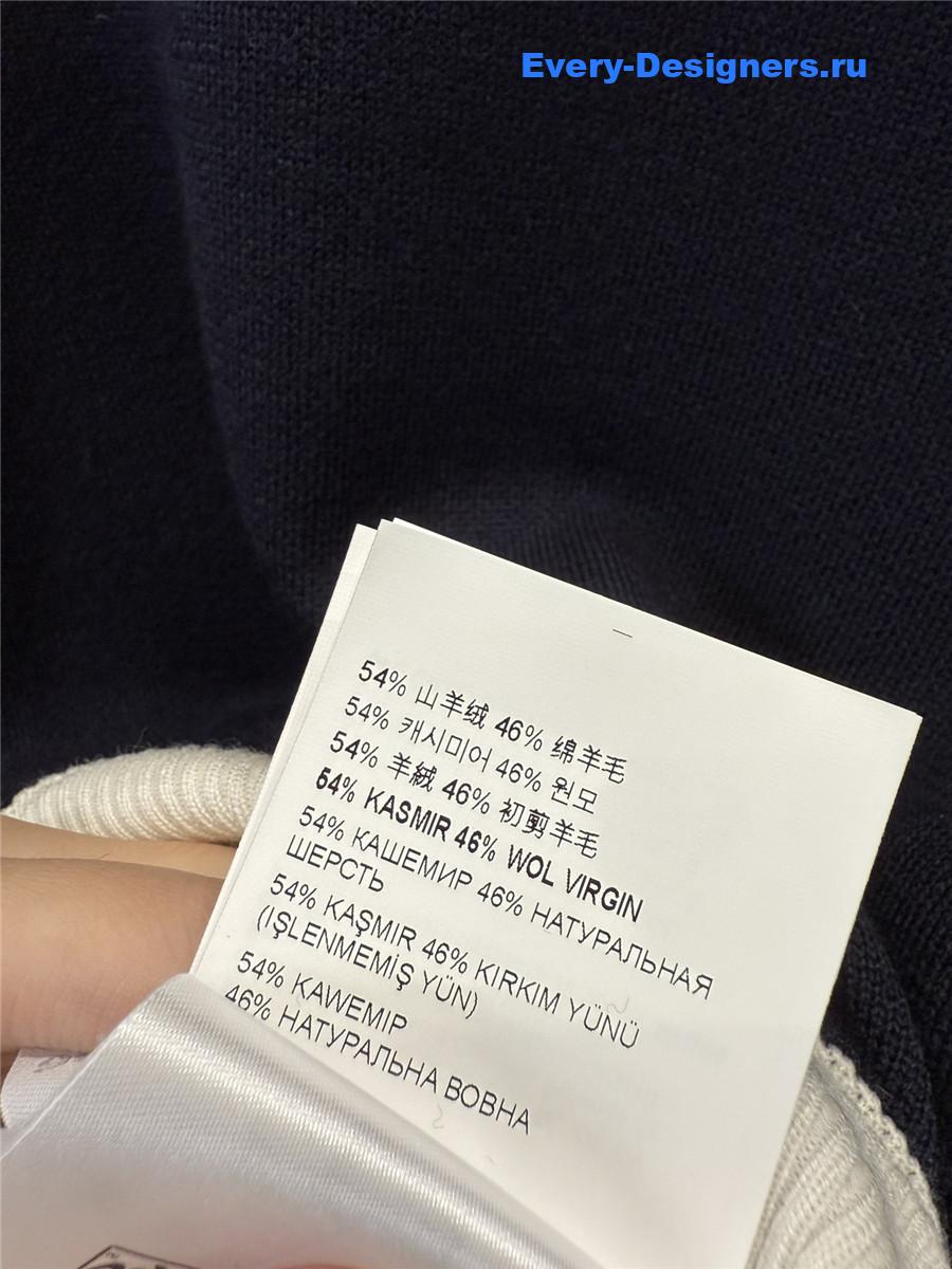 Miu Miu Logo Cashmere Knit Short-Sleeved Top