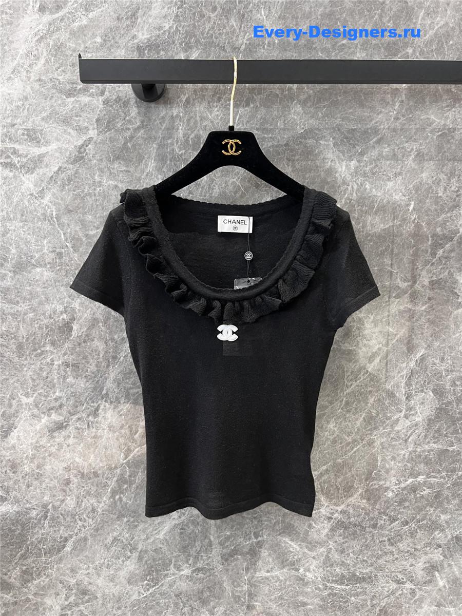 Ch**el black crew neck knit top