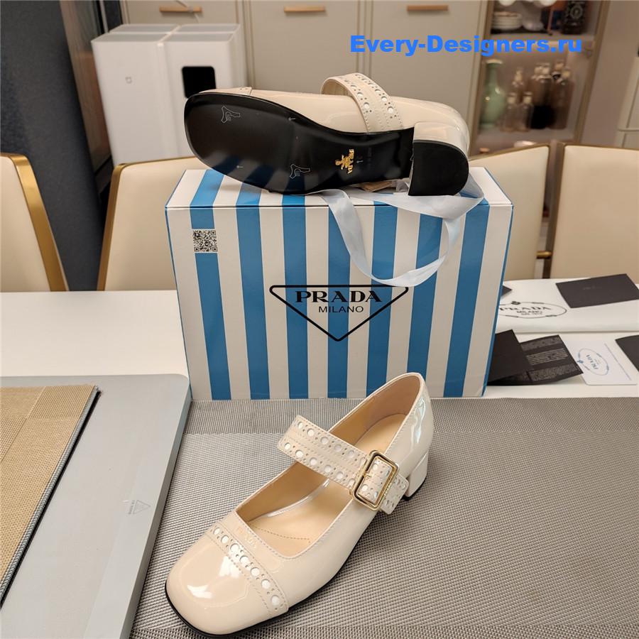 Pra*a 35mm leather mary jane pumps beige