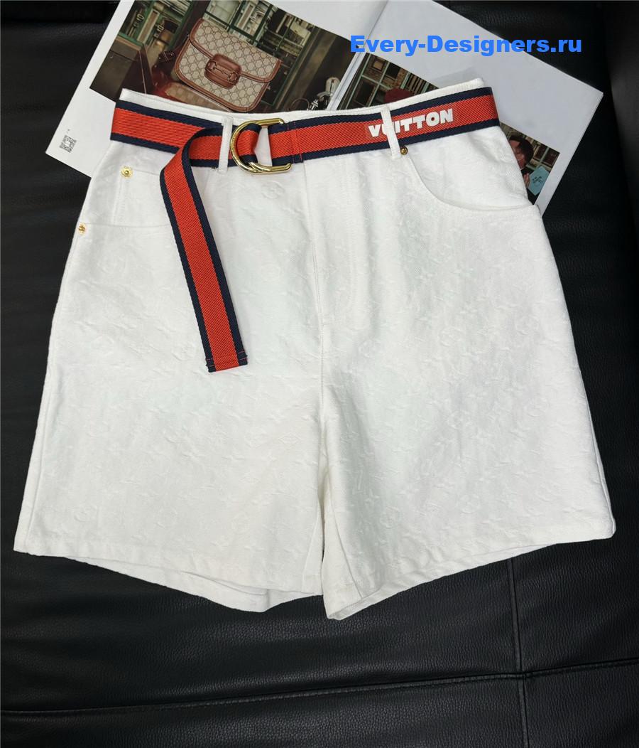 l0vis Vvtt0n lv x ac embossed monogram shorts