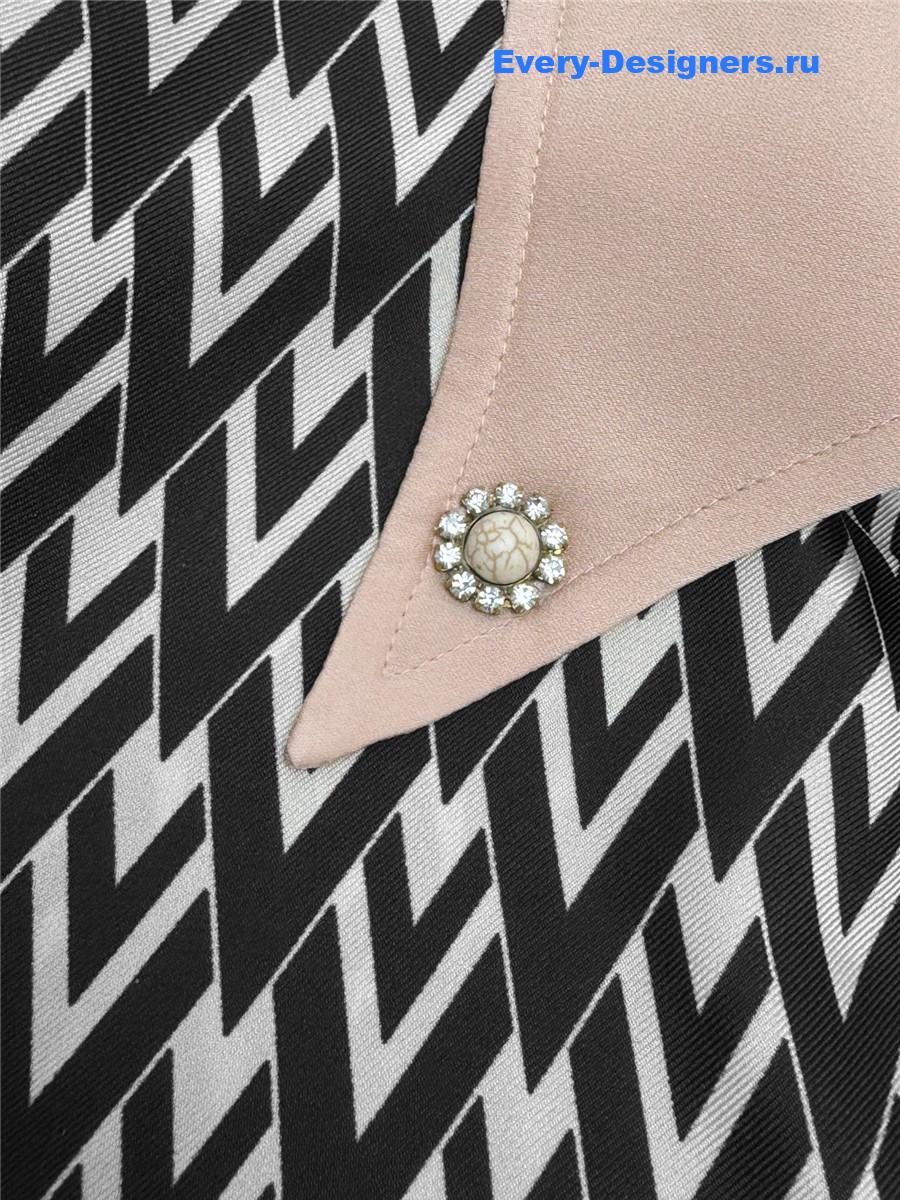 Va1e*ntin0 garavani toute la v silk shirt