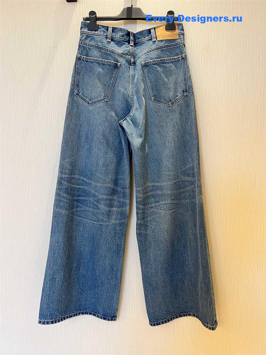 Ce1i*e blue straight washed jeans