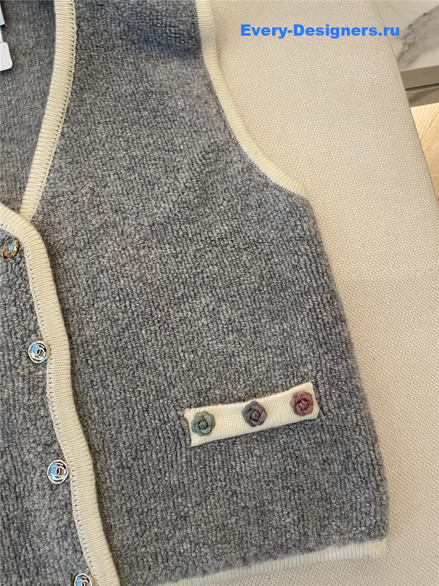Ch**el logo grey wool vest