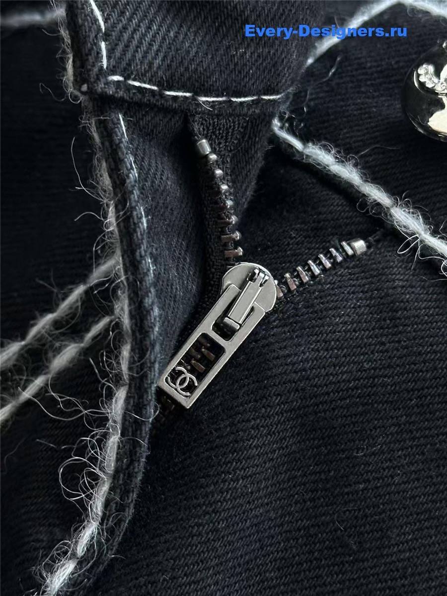 Ch**el thick line logo black jeans