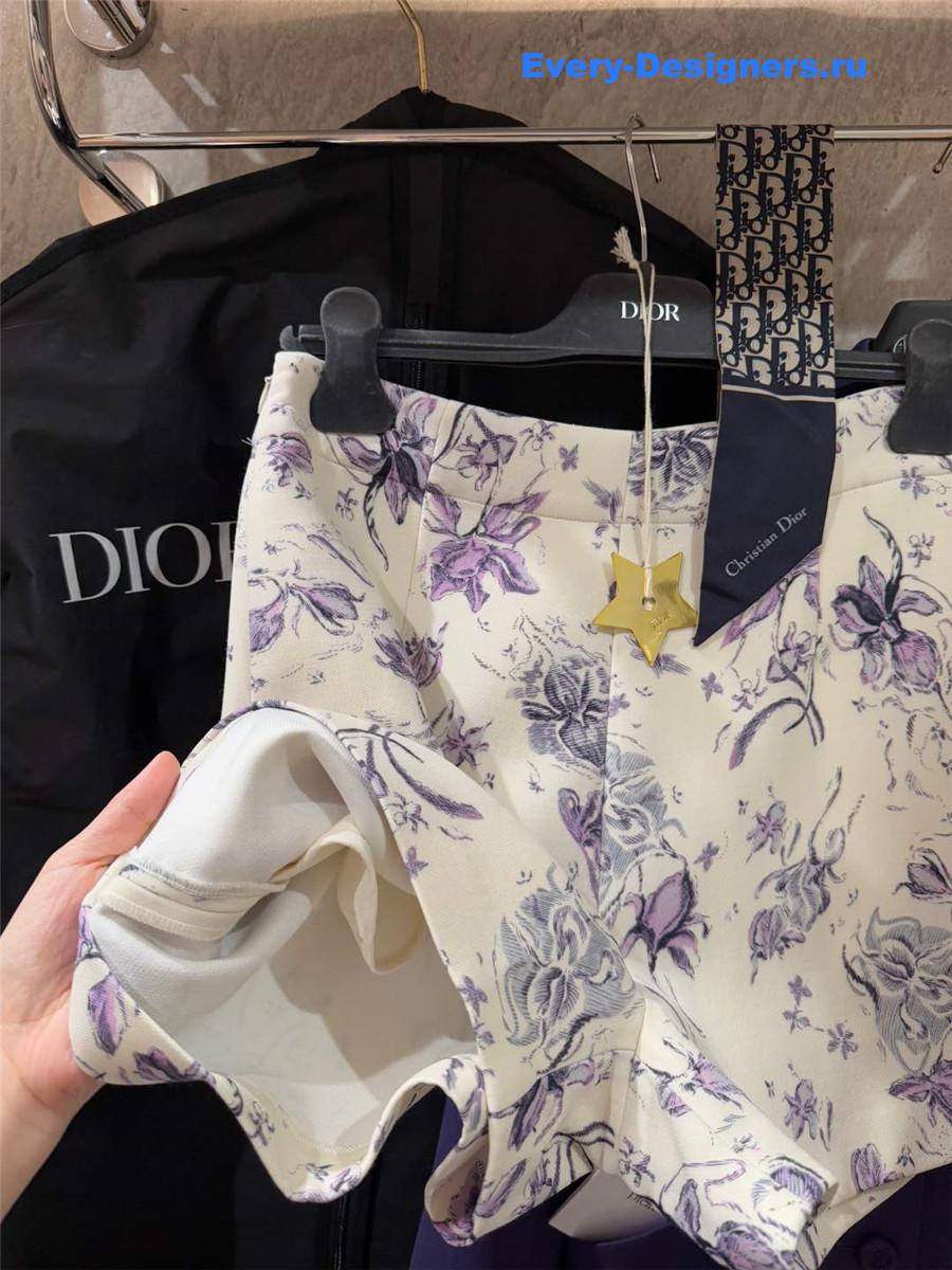 D10r cd silk wool print shorts