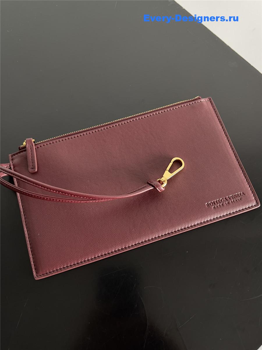 b0tt*ga Ven*ta large andiamo parachute bag burgundy