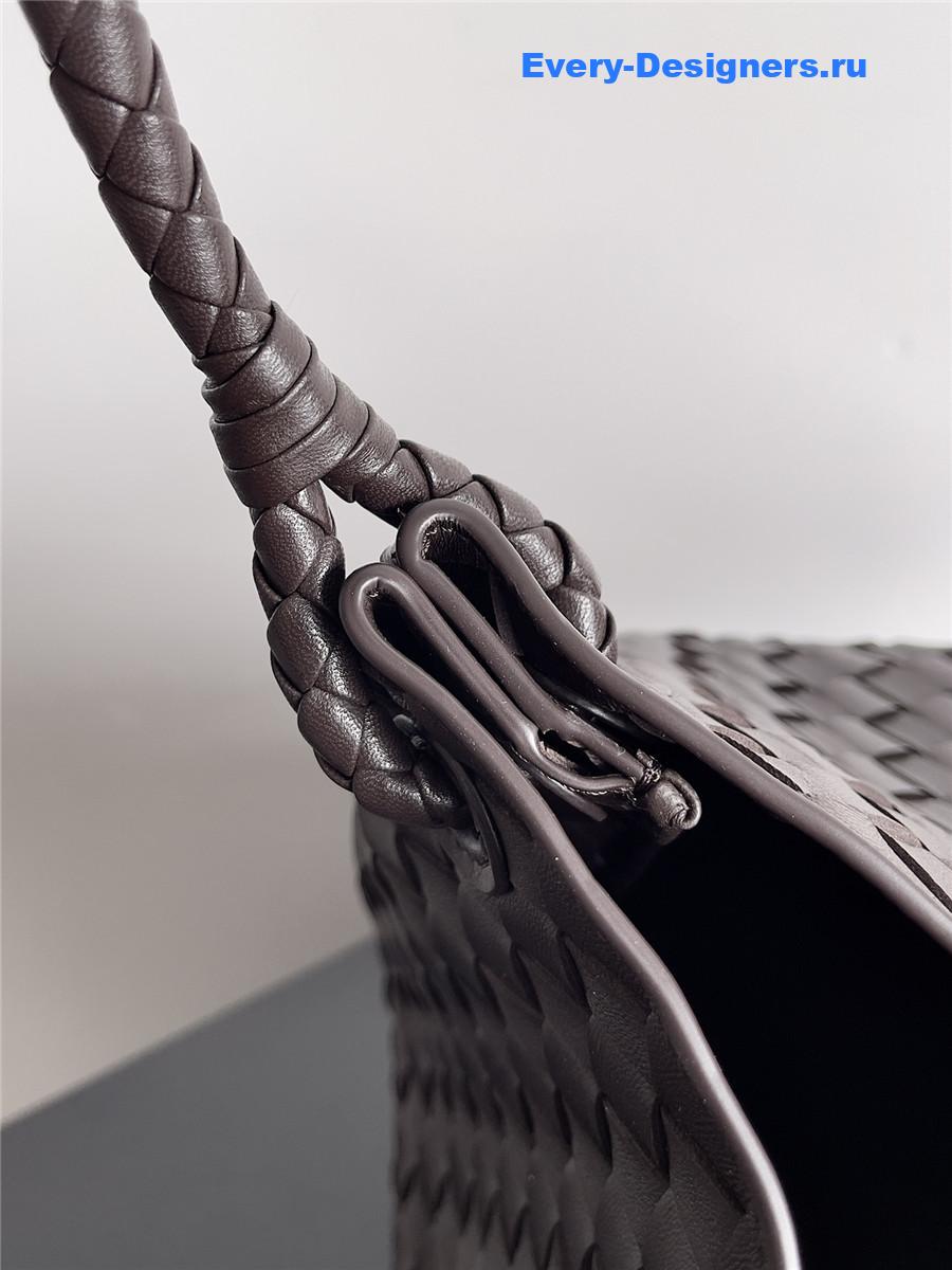 b0tt*ga Ven*ta large andiamo parachute bag brown