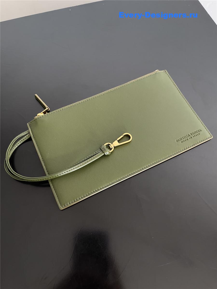 b0tt*ga Ven*ta large andiamo parachute shoulder bag green