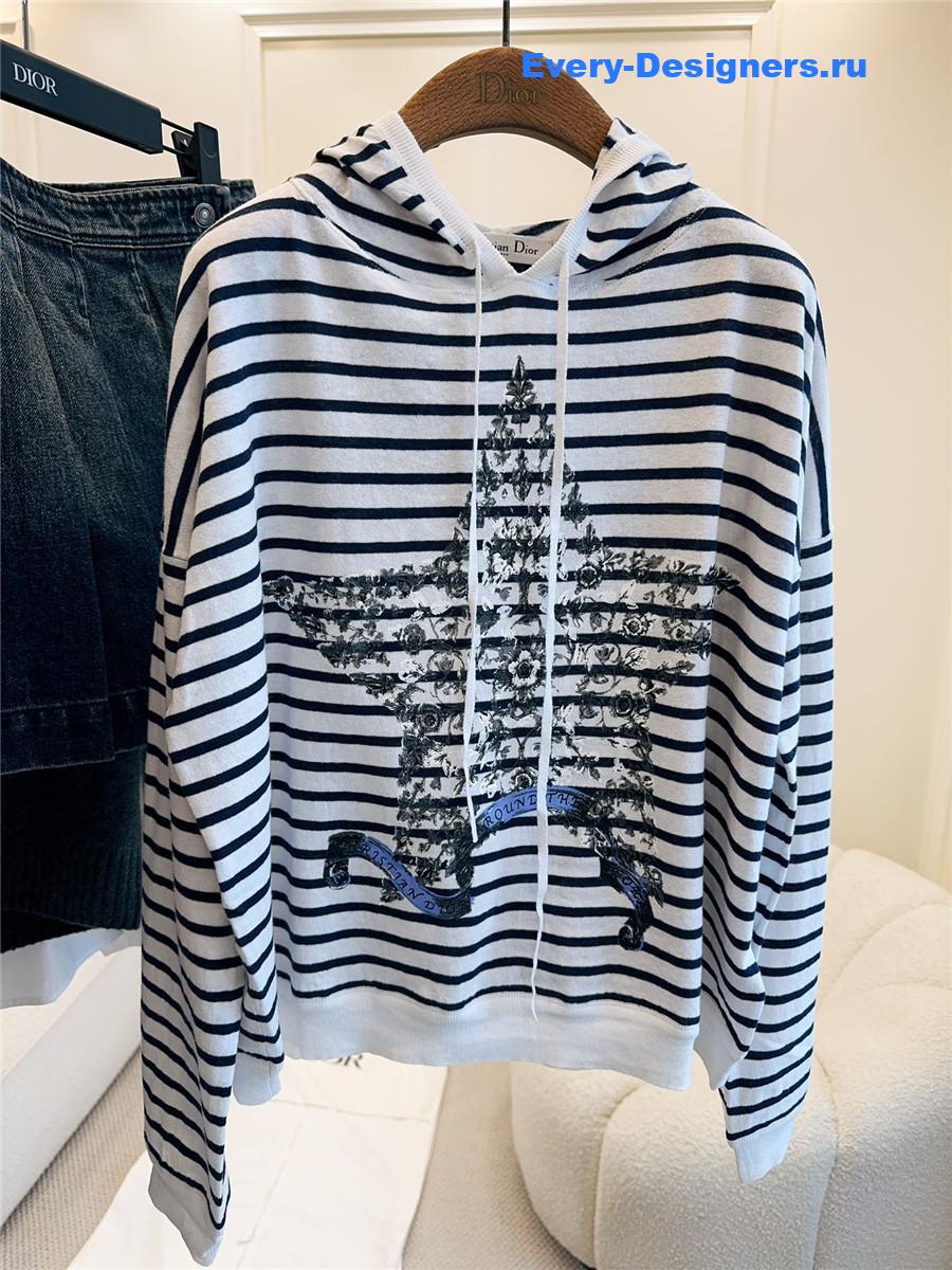 D10r striped hooded knitted top