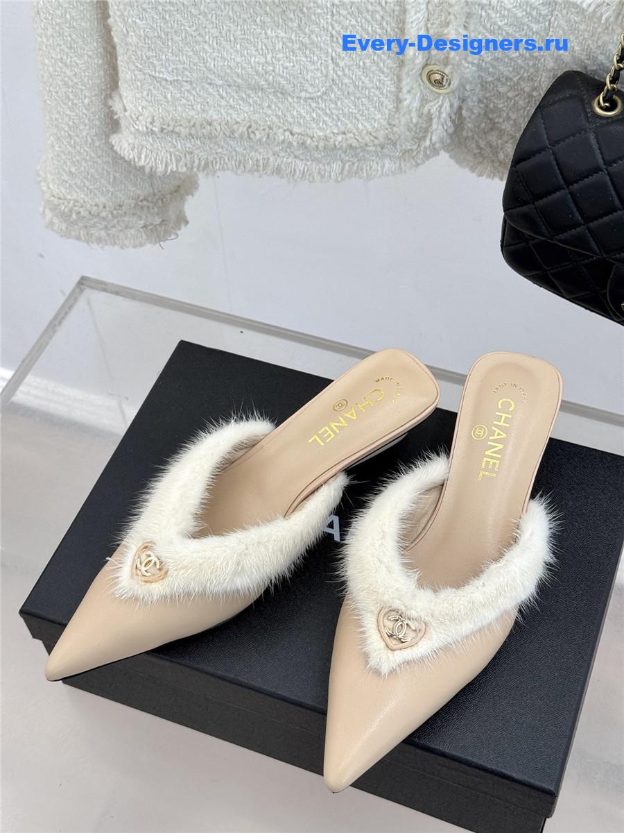 Ch**el rabbit fur pointed toe mules