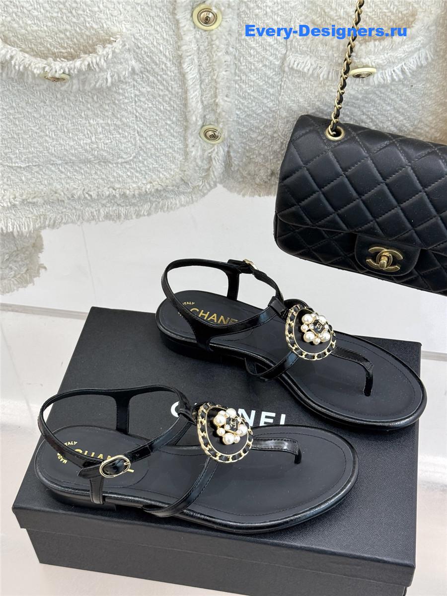 Ch**el camellia pearl black flip flops