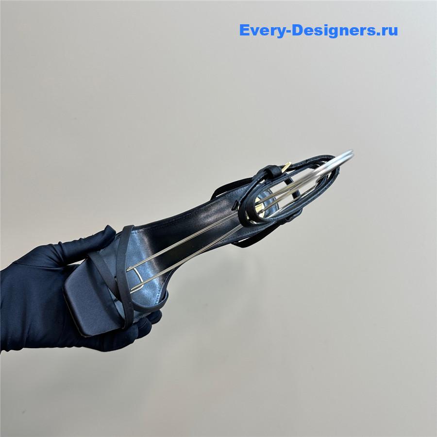 Sa1nt Lau*nt black opyum sandals