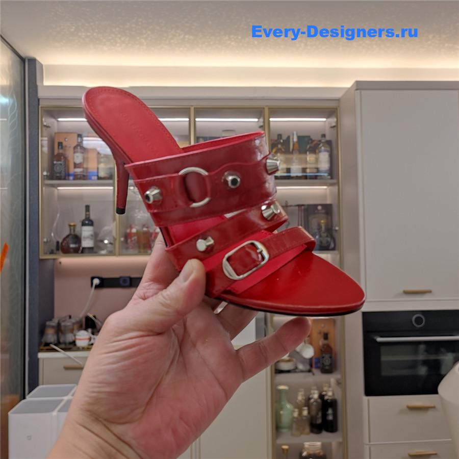 Ba1en*iaga 85mm red mule sandals