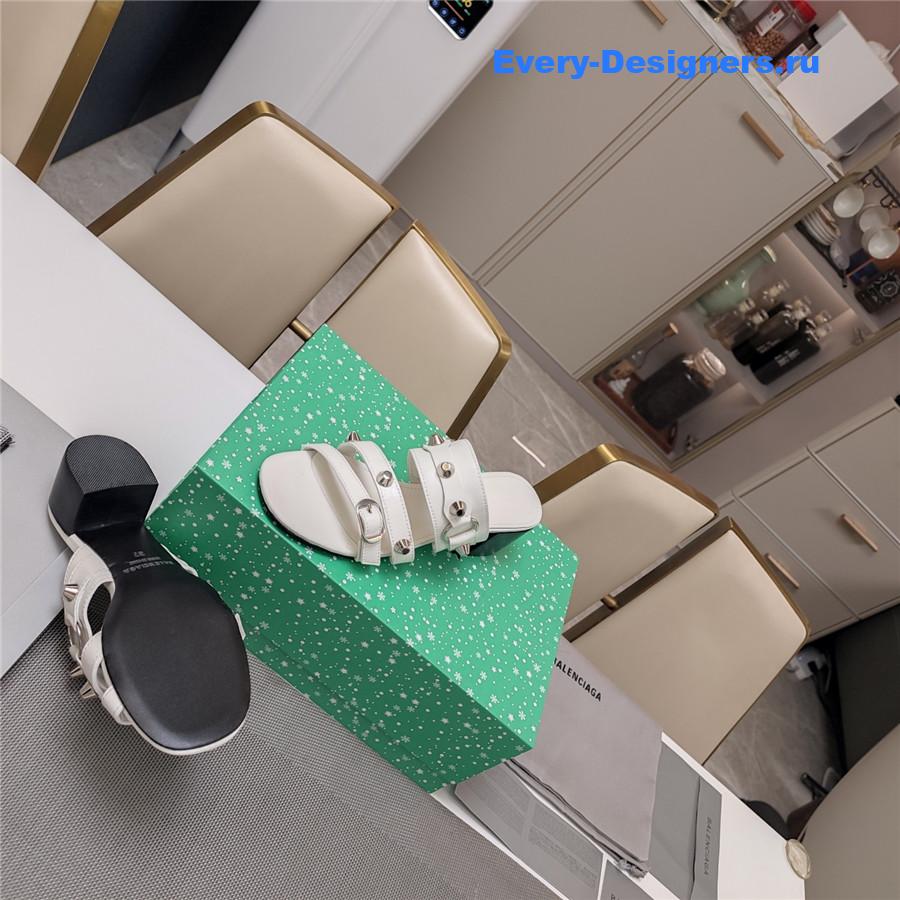 Ba1en*iaga white buckled mule heeled sandals