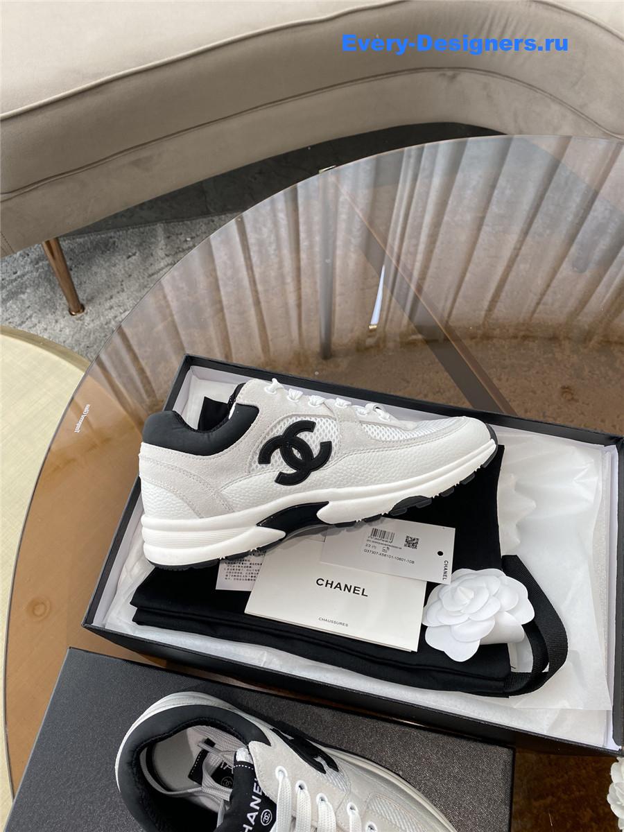 Ch**el white and black cc runners